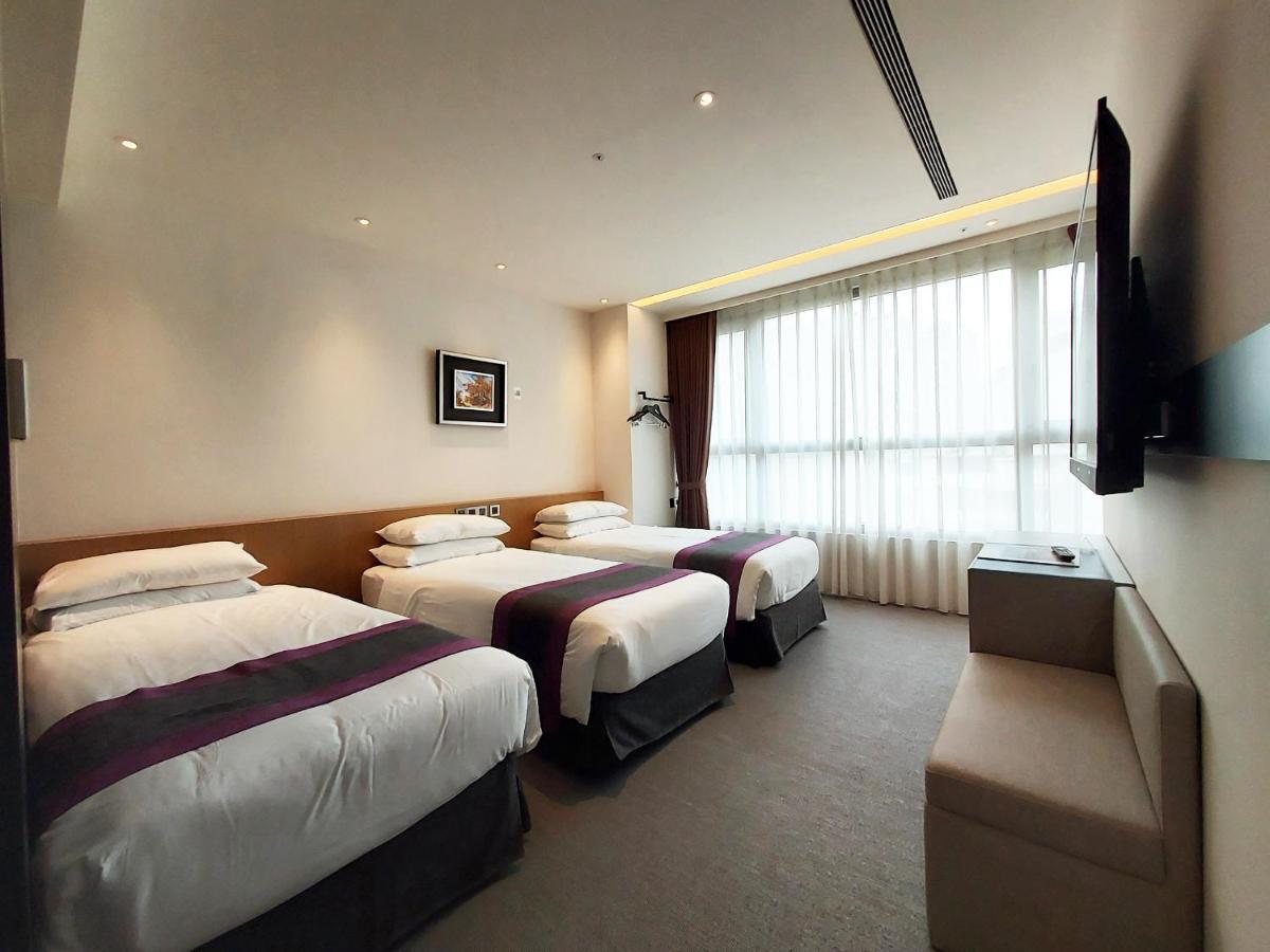 Royal Roi Hotel Taichung Exterior foto