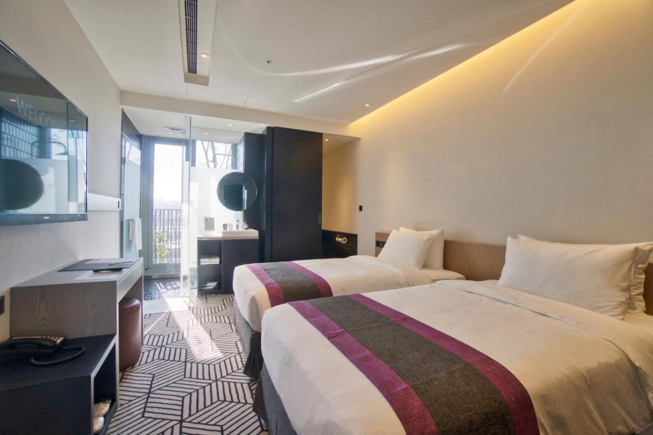 Royal Roi Hotel Taichung Exterior foto
